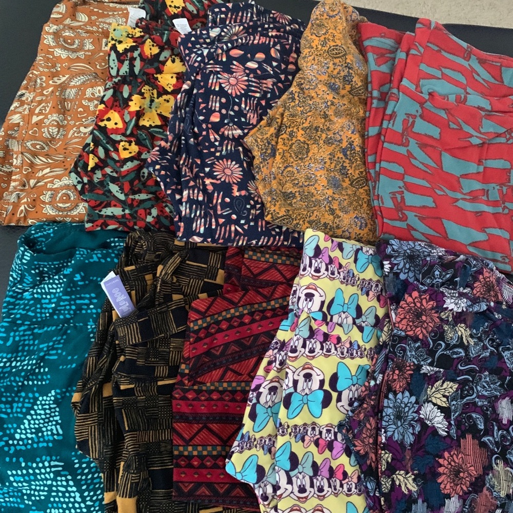 10 Pair of LuLaRoe leggings!
